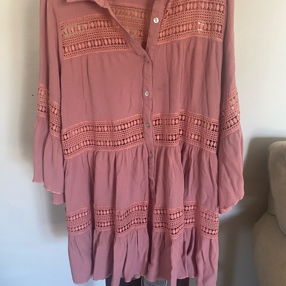 Chic Dusty Rose Crochet Blouse